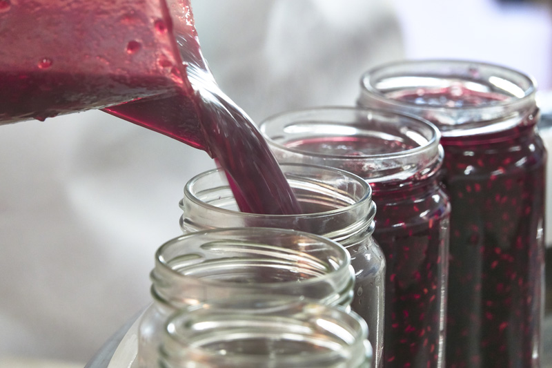 mise en pot à la main